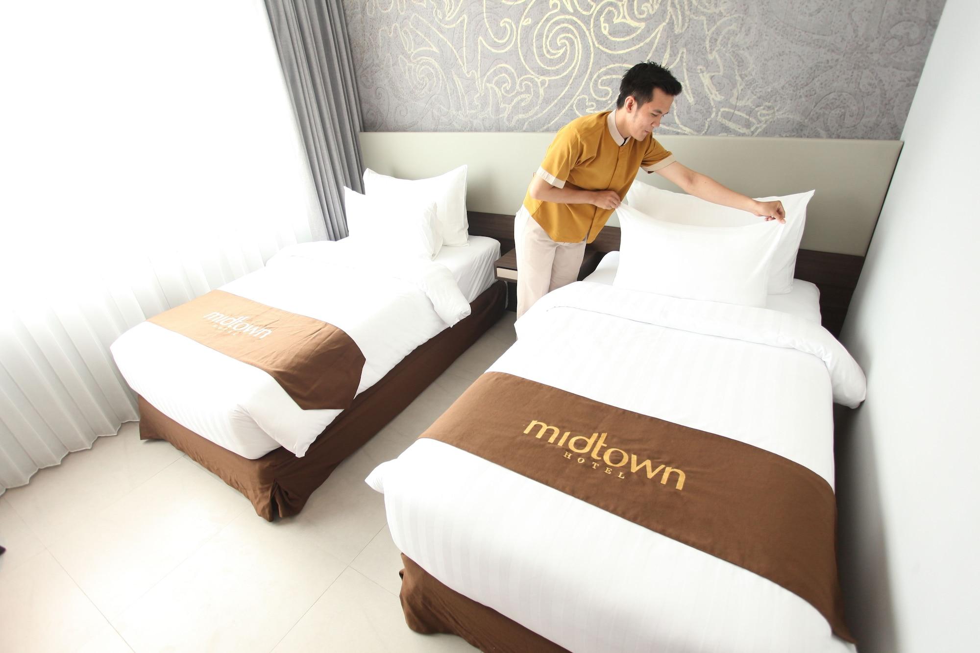 Midtown Hotel Samarinda Exterior foto